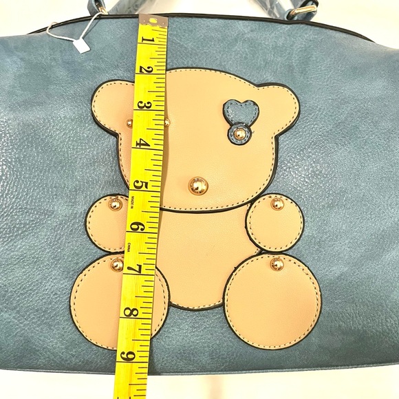 Winking Bear Crossbody and Wristlet Wallet 3 Piece Bundle - New - Picture 10 of 16